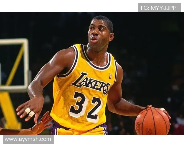 湖人队足球明星盘点及其在体育界的影响力分析